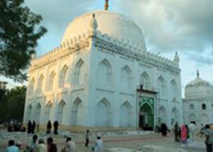 16-dhul-qada-banda-nawaz-gesu-daraz